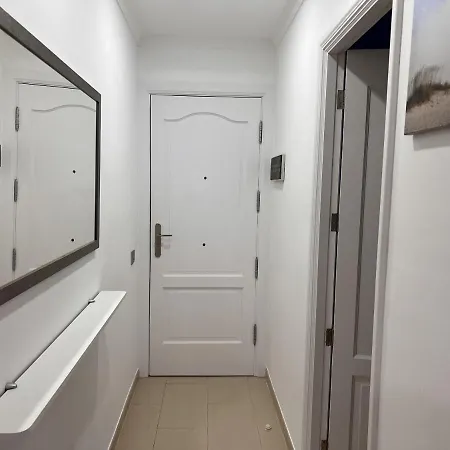 Moderno Apartamento Junto A Las Canteras Apartment *