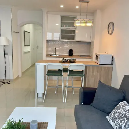 Moderno Apartamento Junto A Las Canteras *